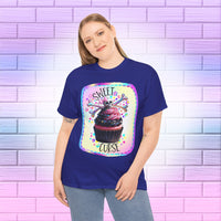  Sweet Curse Skull n Crossbones Cupcake Tee — where gothic vibes meet irresistible kawaii sweetness. Featuring&nbsp;a two-tone swirl strawberry cupcake topped with a chromatic skull and crossbones, this bold design is equal parts cute and wicked.- Ribbed knit collar for shape retention