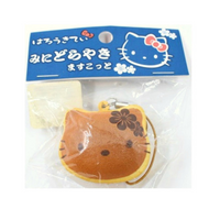 Kitty RARE Dorayaki Squishy is a highly sought-after gem that deserves a spotlight in your collection. Produced 2010
