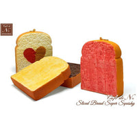 Cafe de N bakery sliced bread squishy